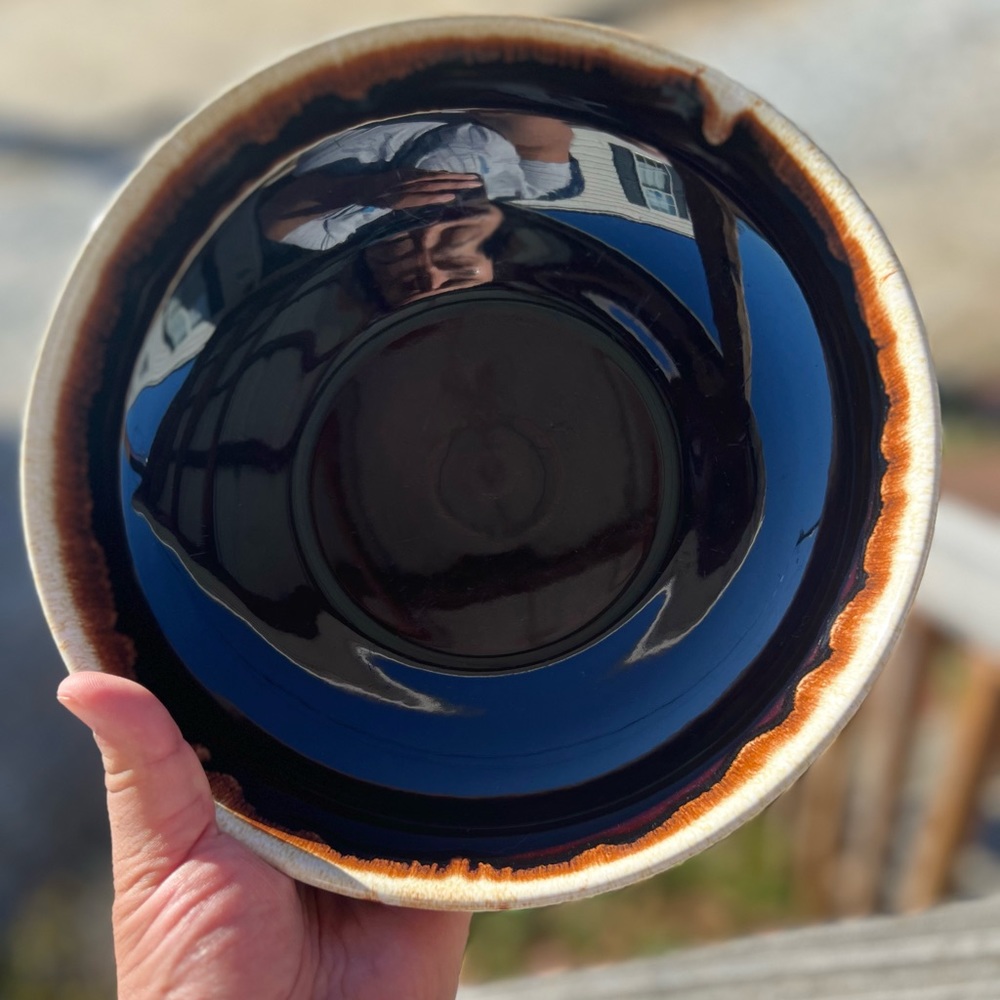 Pfaltzgraff Ceramic bowl gourmet brown and glaze gloss finish vintage 9" Round
